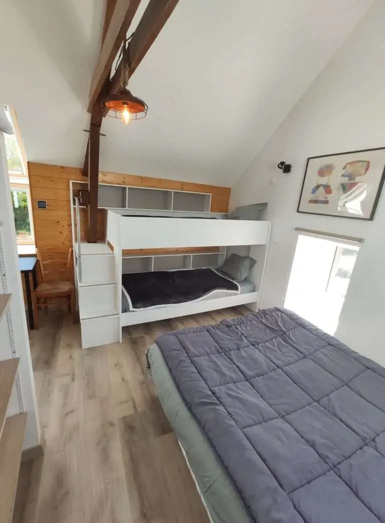 Lit double et superposés chambre enfants